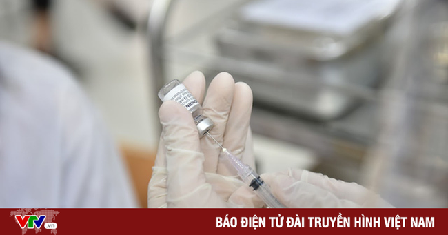 Từ hôm nay 10/12, TP Hồ Chí Minh triển khai tiêm mũi 3 vaccine phòng COVID-19 - Ảnh 1. Từ hôm nay 10/12, TP Hồ Chí Minh triển khai tiêm mũi 3 vaccine phòng COVID-19 - Ảnh 1.