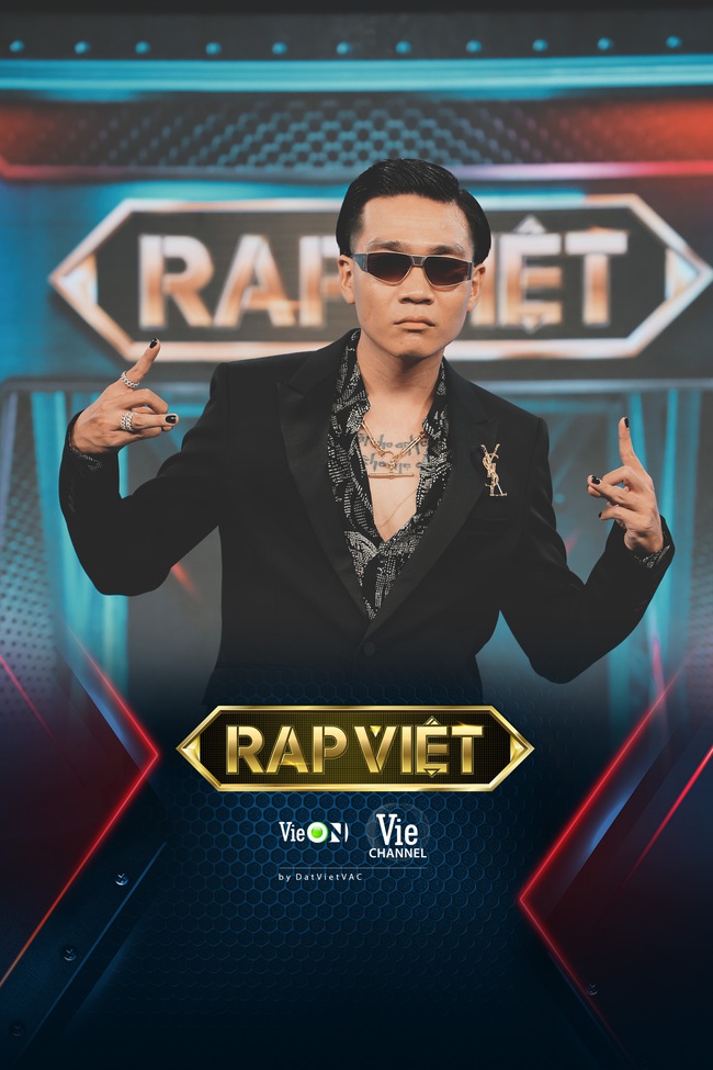 Rap Việt: Blacka ra trận, Wowy phát biểu &quot;ngông cuồng&quot; nhưng bị Rhymastic đáp trả &quot;mùa trước vô địch vì không có Rhymastic&quot; - Ảnh 2.