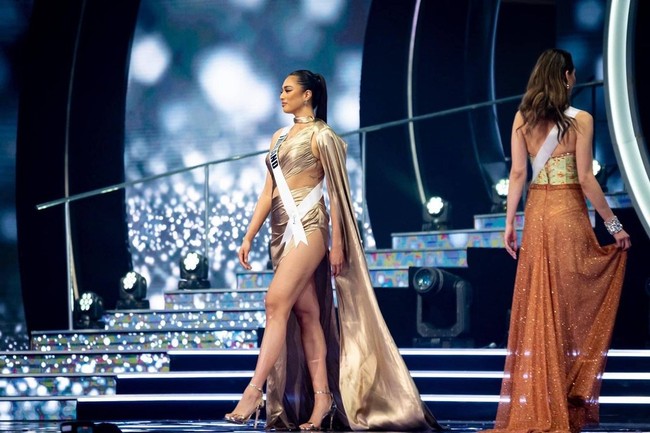 Người đẹp Thái Lan gây chú ý với vóc dáng đầy đặn nhưng vẫn vô cùng nổi bật tại Bán kết Miss Universe 2021 - Ảnh 3.