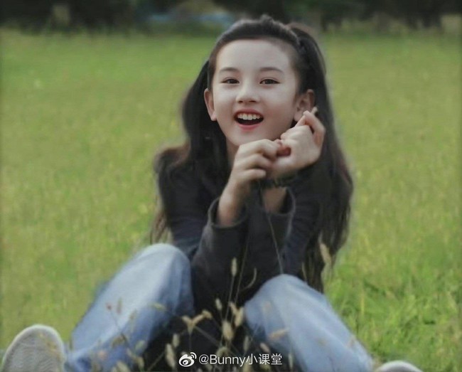 Hé lộ ảnh lúc nhỏ của sao nhí "Bảo Liên Đăng Tiền Truyện" khiến cư dân mạng xuýt xoa, không hổ danh là "Na Tra đáng yêu nhất màn ảnh" - Ảnh 3. Hé lộ ảnh lúc nhỏ của sao nhí "Bảo Liên Đăng Tiền Truyện" khiến cư dân mạng xuýt xoa, không hổ danh là "Na Tra đáng yêu nhất màn ảnh" - Ảnh 3.
