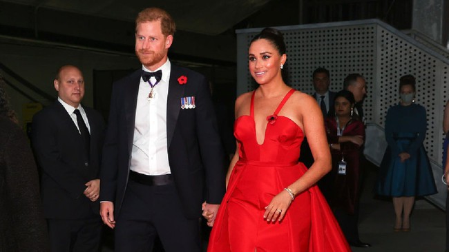 Tiết lộ kế hoạch đầy tham vọng của Meghan Markle trong năm mới 2022, Hoàng tử Harry hoàn toàn lép vế vợ - Ảnh 2.