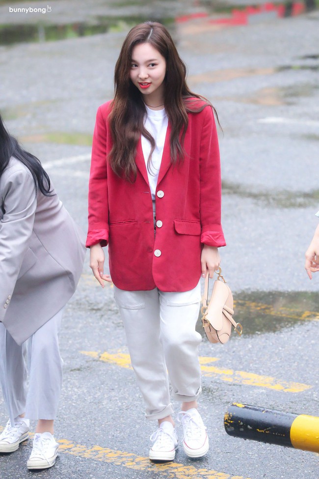 nayeon blazer - Ảnh 3.