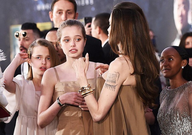 Shiloh - con gái Angelina Jolie đang trải qua thời kỳ khủng hoảng, nguyên nhân liên quan tới Brad Pitt? - Ảnh 4.