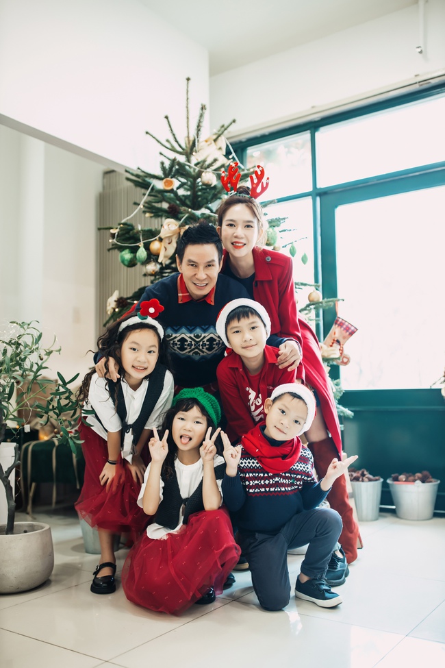 Khoảnh khắc đón Noel đầy tiếng cười của gia đình Lý Hải - Minh Hà - Ảnh 9.
