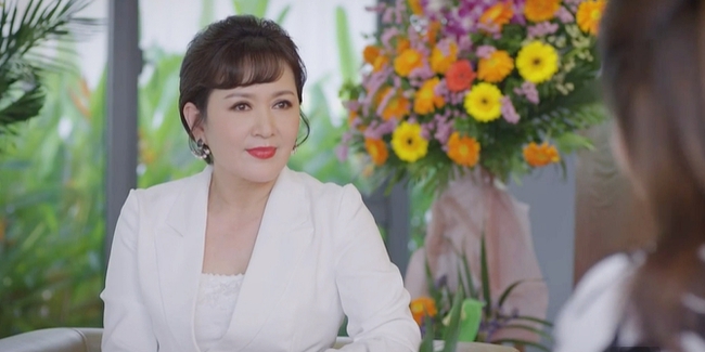 Thương ngày nắng về: Trang bị bà Nhung mắng là loại tọc mạch, không có tư cách nói về con gái mình - Ảnh 3. Thương ngày nắng về: Trang bị bà Nhung mắng là loại tọc mạch, không có tư cách nói về con gái mình - Ảnh 3.