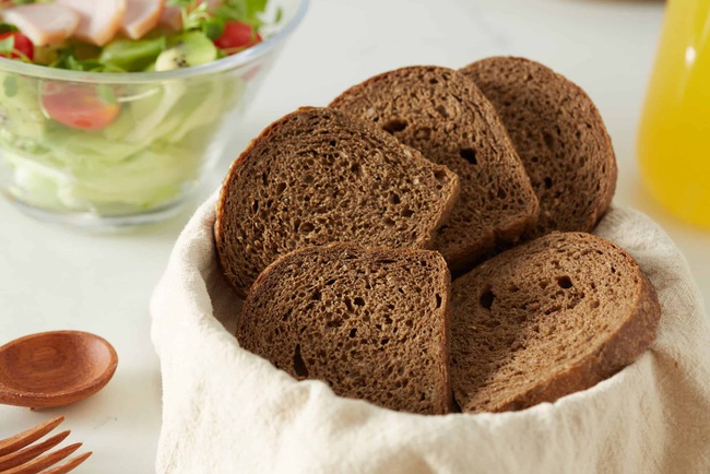 Những sai lầm thường gặp khi ăn bánh mì khiến bạn không thể giảm cân - Ảnh 3.