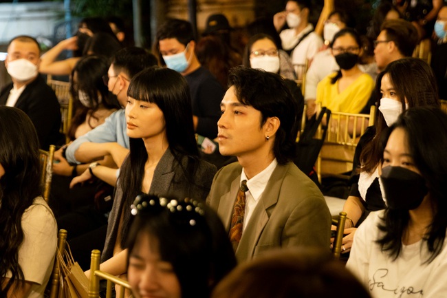 Cece Trương xuất hiện cùng Cẩm Vân, đúng là con gái càng lớn càng giống mẹ - Ảnh 7. Cece Trương xuất hiện cùng Cẩm Vân, đúng là con gái càng lớn càng giống mẹ - Ảnh 7.