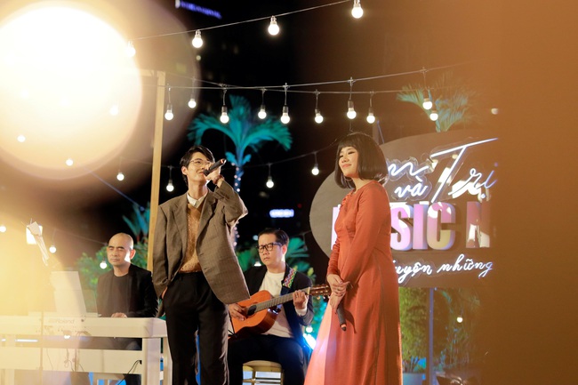 Cece Trương xuất hiện cùng Cẩm Vân, đúng là con gái càng lớn càng giống mẹ - Ảnh 5. Cece Trương xuất hiện cùng Cẩm Vân, đúng là con gái càng lớn càng giống mẹ - Ảnh 5.