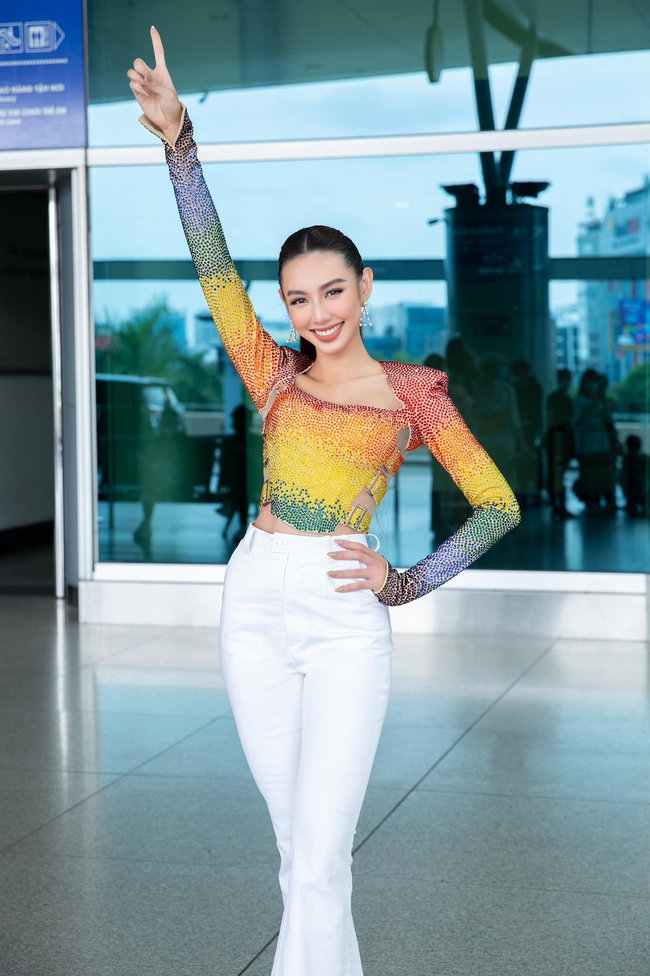 Hành trình Miss Grand International 2021 của Thùy Tiên - Ảnh 3.