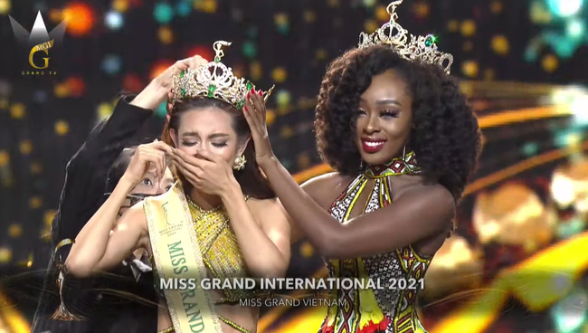 Chung kết Miss Grand International 2021: Vỡ òa khoảnh khắc Thùy Tiên đăng quang Hoa hậu - Ảnh 2.