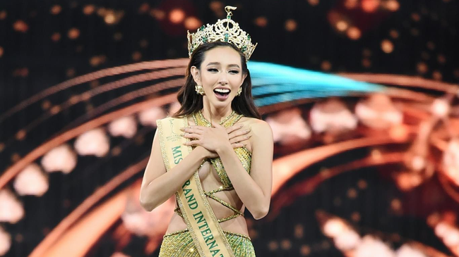 Tân Hoa hậu Thùy Tiên tiết lộ sẽ ăn một lúc 10 ổ bánh mì ngay khi về nước - Ảnh 3.