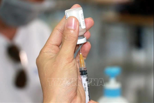 Thông tin về trường hợp tử vong sau 7 ngày tiêm vaccine phòng COVID-19 tại Quảng Trị - Ảnh 1.