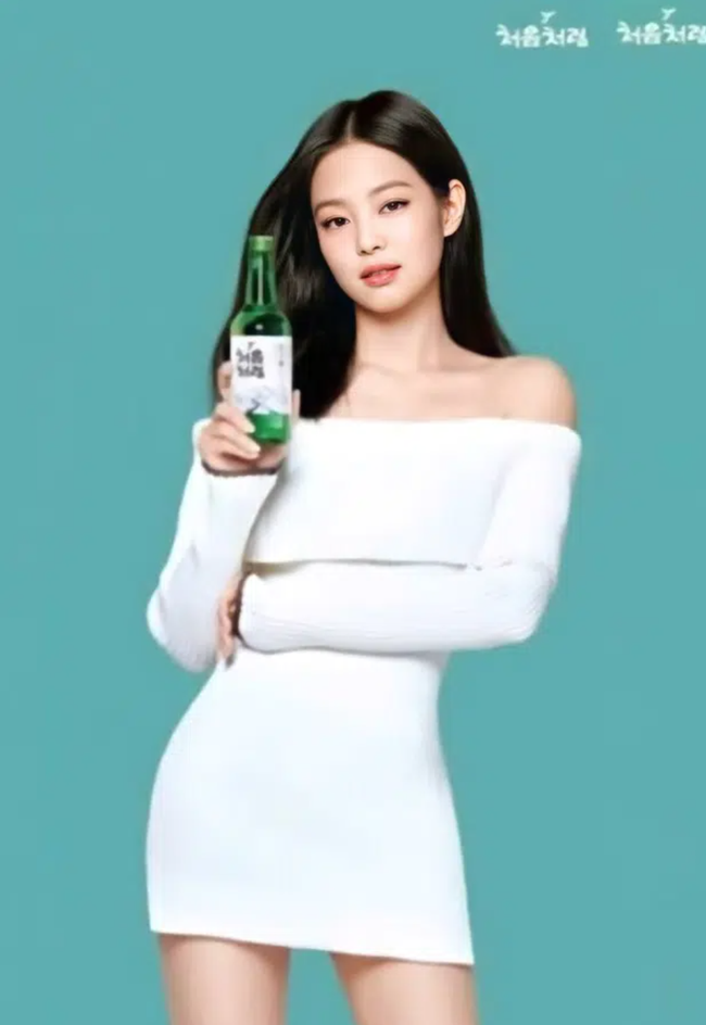 Lên đồ cao tay, Jennie chẳng cần biến tấu mà vẫn sexy gấp mấy lần mẫu hãng - Ảnh 2. Lên đồ cao tay, Jennie chẳng cần biến tấu mà vẫn sexy gấp mấy lần mẫu hãng - Ảnh 2.