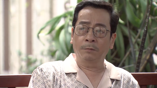 NSND Hoàng Dũng trước khi qua đời: Từ "ông trùm" trong Người phán xử đến "bố chồng quốc dân" của màn ảnh Việt - Ảnh 3. NSND Hoàng Dũng trước khi qua đời: Từ "ông trùm" trong Người phán xử đến "bố chồng quốc dân" của màn ảnh Việt - Ảnh 3.