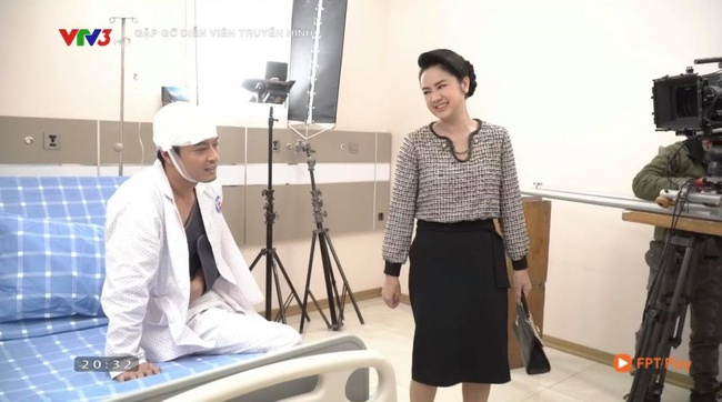 Hướng dương ngược nắng: Lộ cảnh Kiên thương tích đầy người nằm bệnh viện vẫn bị bà Cúc xông vào tát lật mặt - Ảnh 3.