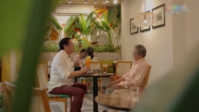 Thương hiệu dược nổi tiếng gây sốc với đoạn quảng cáo “mắng thẳng mặt” khách hàng là “do nghiệp chướng từ kiếp trước” nên bị trời đày không cho tin dùng sản phẩm - Ảnh 3. Thương hiệu dược nổi tiếng gây sốc với đoạn quảng cáo “mắng thẳng mặt” khách hàng là “do nghiệp chướng từ kiếp trước” nên bị trời đày không cho tin dùng sản phẩm - Ảnh 3.