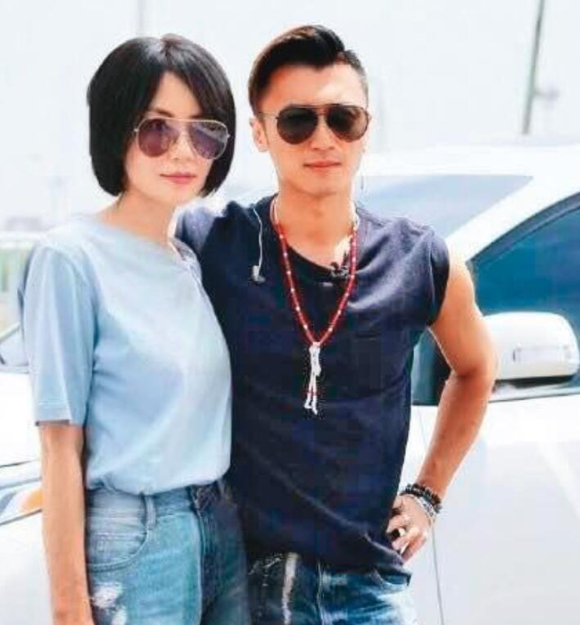 Dù có hối hận vì ly hôn Trương Bá Chi nhưng Tạ Đình Phong vẫn không cùng cô tái hợp mà quyết định kết hôn với Vương Phi?