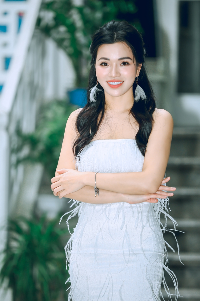 Hiền Nguyễn Soprano: Luôn cố gắng để con không bao giờ phải ngủ một mình - Ảnh 1. Hiền Nguyễn Soprano: Luôn cố gắng để con không bao giờ phải ngủ một mình - Ảnh 1.