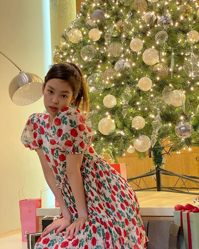 Style đời thường của Jennie và G-Dragon đẳng cấp thế nào mà được netizen khen là couple vừa có tài vừa có gu? - Ảnh 2. Style đời thường của Jennie và G-Dragon đẳng cấp thế nào mà được netizen khen là couple vừa có tài vừa có gu? - Ảnh 2.