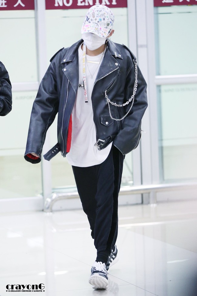 Style đời thường của Jennie và G-Dragon đẳng cấp thế nào mà được netizen khen là couple vừa có tài vừa có gu? - Ảnh 12. Style đời thường của Jennie và G-Dragon đẳng cấp thế nào mà được netizen khen là couple vừa có tài vừa có gu? - Ảnh 12.