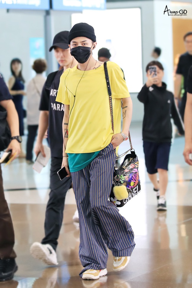 Style đời thường của Jennie và G-Dragon đẳng cấp thế nào mà được netizen khen là couple vừa có tài vừa có gu? - Ảnh 11. Style đời thường của Jennie và G-Dragon đẳng cấp thế nào mà được netizen khen là couple vừa có tài vừa có gu? - Ảnh 11.