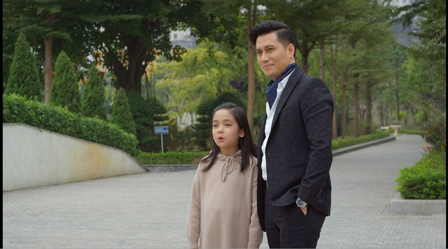 Hướng dương ngược nắng: Minh chính thức chinh phục được con gái Hoàng, cánh cửa làm