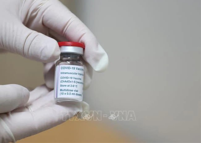 WHO khuyến nghị tiếp tục tiêm vaccine AstraZeneca - Ảnh 1. WHO khuyến nghị tiếp tục tiêm vaccine AstraZeneca - Ảnh 1.