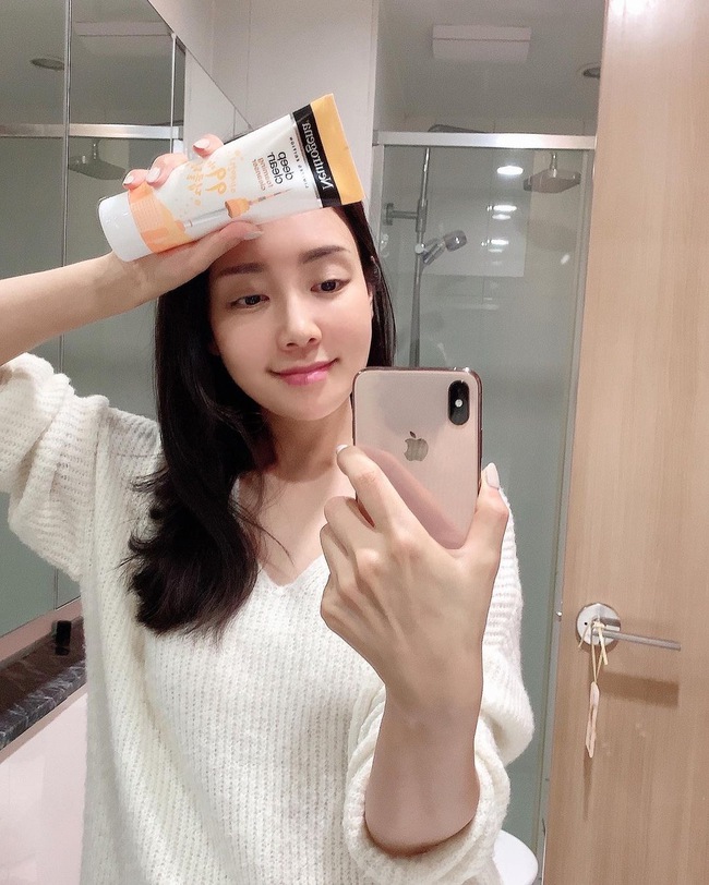 Beauty Blogger Hàn Quốc 42 tuổi tiết lộ bí quyết trẻ hóa làn da, níu giữ thanh xuân - Ảnh 3.