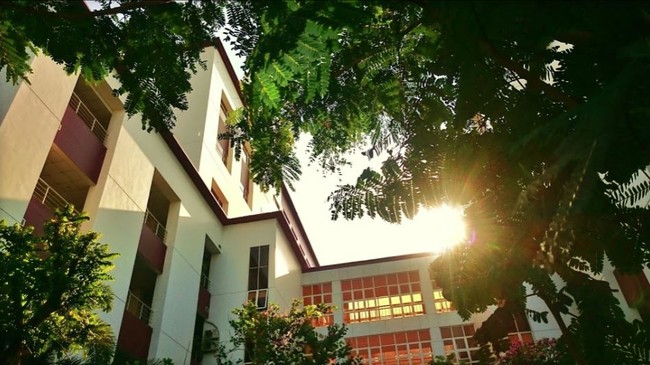Một trường đại học khiến sinh viên mê mẩn vì quá đẹp: Được mệnh danh là &quot;Hồng lâu mộng của Sài Gòn&quot;, mỗi góc đều như tranh! - Ảnh 10.