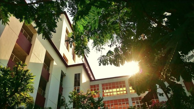 Một trường đại học khiến sinh viên mê mẩn vì quá đẹp: Được mệnh danh là "Hồng lâu mộng của Sài Gòn", mỗi góc đều như tranh! - Ảnh 10. Một trường đại học khiến sinh viên mê mẩn vì quá đẹp: Được mệnh danh là "Hồng lâu mộng của Sài Gòn", mỗi góc đều như tranh! - Ảnh 10.