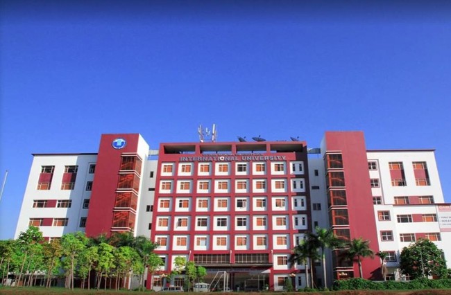 Một trường đại học khiến sinh viên mê mẩn vì quá đẹp: Được mệnh danh là "Hồng lâu mộng của Sài Gòn", mỗi góc đều như tranh! - Ảnh 1. Một trường đại học khiến sinh viên mê mẩn vì quá đẹp: Được mệnh danh là "Hồng lâu mộng của Sài Gòn", mỗi góc đều như tranh! - Ảnh 1.