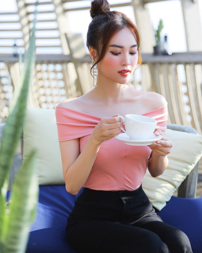 Tìm ra lý do vì sao Ninh Dương Lan Ngọc suốt ngày diện váy áo trễ vai: Khả năng cao là bởi đặc điểm vóc dáng này? - Ảnh 9. Tìm ra lý do vì sao Ninh Dương Lan Ngọc suốt ngày diện váy áo trễ vai: Khả năng cao là bởi đặc điểm vóc dáng này? - Ảnh 9.