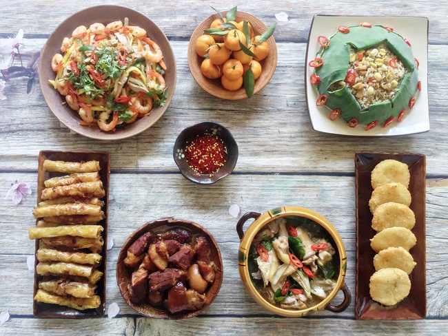 Cuối tuần nấu mâm cơm 7 món ngon đẹp lung linh đảm bảo cả nhà ngạc nhiên với tài nội trợ của bạn! - Ảnh 1. Cuối tuần nấu mâm cơm 7 món ngon đẹp lung linh đảm bảo cả nhà ngạc nhiên với tài nội trợ của bạn! - Ảnh 1.