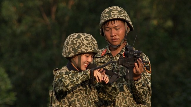 Sao nhập ngũ: Khoảnh khắc hiếm hoi Mũi trưởng Long khàn giọng cổ vũ cho Hậu Hoàng trong tập cuối được dân mạng chia sẻ rần rần - Ảnh 5.