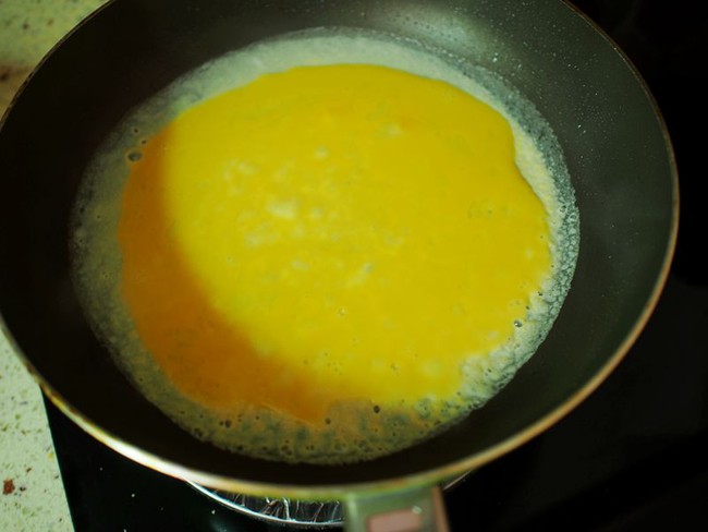 Trứng cuộn thực hiện loại này vừa vặn ngon vừa khít, nom thôi vẫn máu mê - Hình ảnh 7.