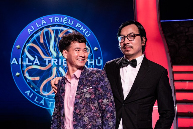 Bi béo hộ tống bố Xuân Bắc đi thi Ai là triệu phú: Nói câu nào chết cười câu đấy nhưng vẫn không bằng câu chốt cực lầy của anh Minh bủm - Ảnh 4. Bi béo hộ tống bố Xuân Bắc đi thi Ai là triệu phú: Nói câu nào chết cười câu đấy nhưng vẫn không bằng câu chốt cực lầy của anh Minh bủm - Ảnh 4.