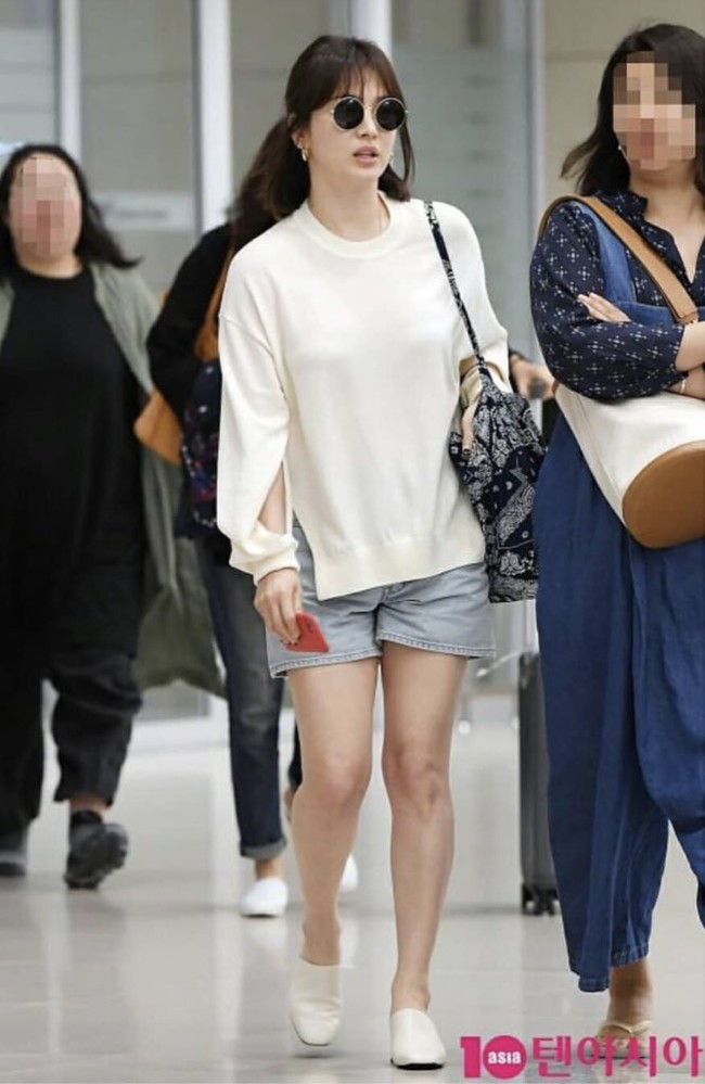Song Hye Kyo cứ diện quần shorts là hay bị "fail", chị em xem mà rút ra được kha khá bài học - Ảnh 1. Song Hye Kyo cứ diện quần shorts là hay bị "fail", chị em xem mà rút ra được kha khá bài học - Ảnh 1.
