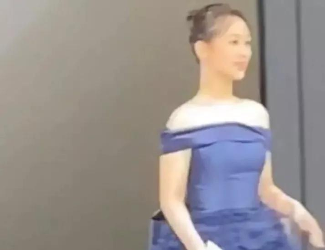 Gầy đi một cách bất thường trong thời gian ngắn, Dương Tử bị nghi sử dụng phương pháp thẩm mỹ - Ảnh 4. Gầy đi một cách bất thường trong thời gian ngắn, Dương Tử bị nghi sử dụng phương pháp thẩm mỹ - Ảnh 4.