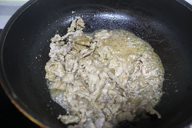 Thịt bò xào hành tây nên cho thịt xào trước hay hành xào trước, bí quyết xào thịt bò mềm ngon - Ảnh 8.