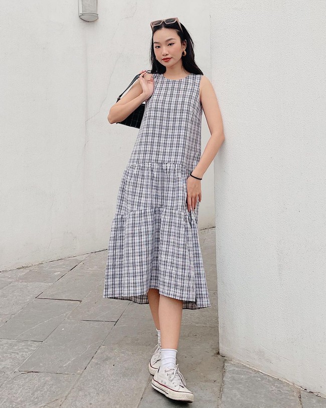 12 mẫu váy hai dây diện đẹp từ đi chơi đến đi biển, nhìn giá chỉ từ 240k mà muốn "rinh" hết về nhà - Ảnh 21. 12 mẫu váy hai dây diện đẹp từ đi chơi đến đi biển, nhìn giá chỉ từ 240k mà muốn "rinh" hết về nhà - Ảnh 21.