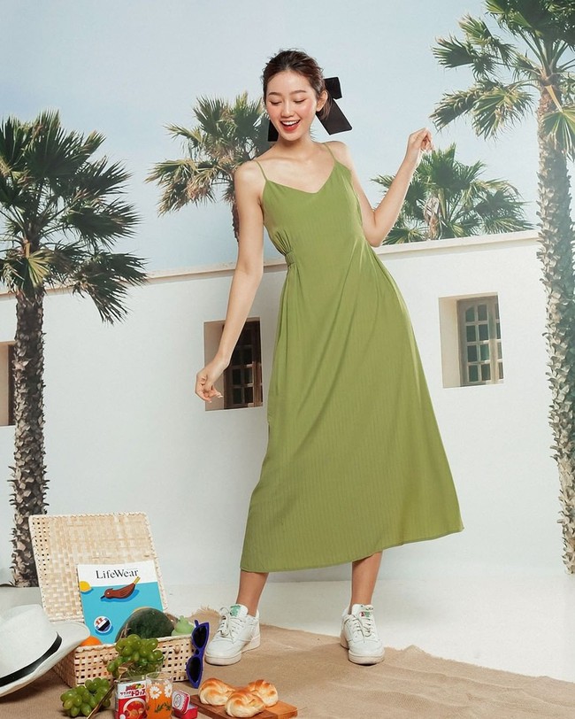 12 mẫu váy hai dây diện đẹp từ đi chơi đến đi biển, nhìn giá chỉ từ 240k mà muốn "rinh" hết về nhà - Ảnh 15. 12 mẫu váy hai dây diện đẹp từ đi chơi đến đi biển, nhìn giá chỉ từ 240k mà muốn "rinh" hết về nhà - Ảnh 15.