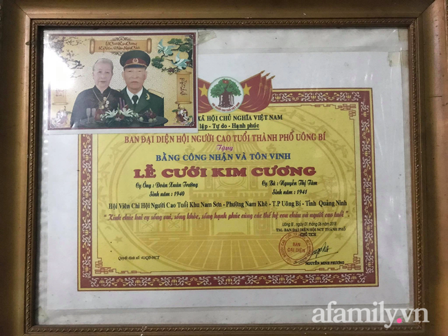 Câu chuyện đi làm căn cước công dân của cặp vợ chồng Quảng Ninh bên nhau 61 năm, U90 nhưng luôn đồng hành, sáng sớm dắt tay nhau đi chợ dù cách nhà chỉ 500m - Ảnh 5.