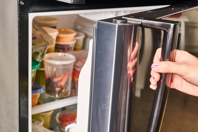 8 thói quen xấu khi sử dụng tủ lạnh khiến bạn mất tiền oan - Ảnh 5.