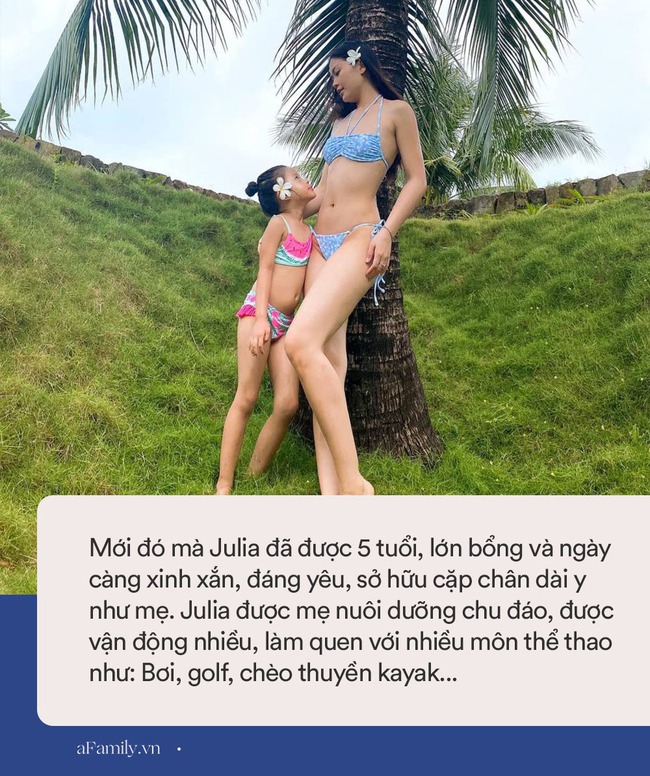 Alpha Kid 5 tuổi nhà Á hậu Việt Nam diện bikini đôi cùng mẹ khoe chân dài nuột nà, dân mạng xuýt xoa: &quot;Con nhà tông không giống lông cũng giống cánh&quot; - Ảnh 4.