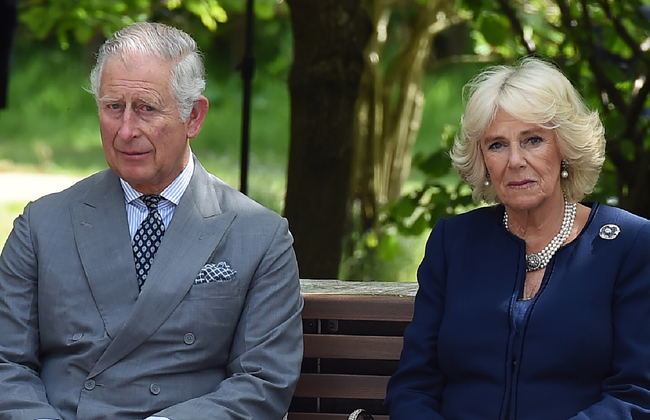 Thực hư chuyện Thái tử Charles ra ở riêng và chuẩn bị ly hôn với bà Camilla, kết thúc cuộc hôn nhân 16 năm - Ảnh 2.