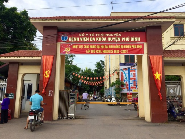 Bác sĩ trưởng khoa ở Thái Nguyên bị tố &quot;đè lên người&quot; sàm sỡ nữ bệnh nhân: Bản tường trình của bác sĩ viết gì? - Ảnh 1.