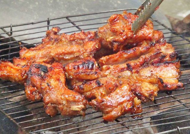 Nghỉ lễ mà muốn đi cắm trại, chị em nhất định phải ghim ngay những lưu ý này để chuẩn bị đầy đủ cho khâu nướng thịt ngoài trời! - Ảnh 6. Nghỉ lễ mà muốn đi cắm trại, chị em nhất định phải ghim ngay những lưu ý này để chuẩn bị đầy đủ cho khâu nướng thịt ngoài trời! - Ảnh 6.