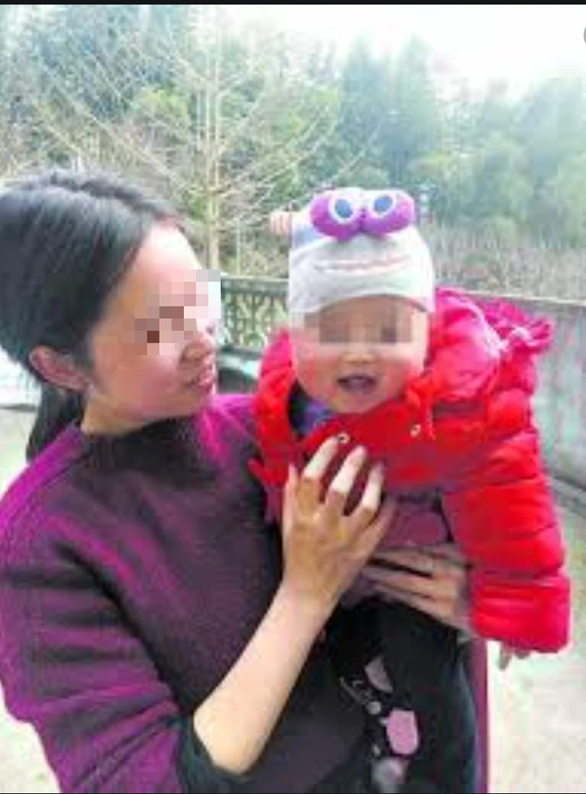 Con gái lấy chồng xa 2 năm chỉ gửi về hũ cải chua, mẹ chần chừ mãi không dám ăn để rồi khi mở ra thì khóc ngất vì hối hận - Ảnh 1. Con gái lấy chồng xa 2 năm chỉ gửi về hũ cải chua, mẹ chần chừ mãi không dám ăn để rồi khi mở ra thì khóc ngất vì hối hận - Ảnh 1.