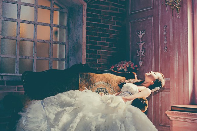 Lọ thuốc lạ sau chuyến công tác của chồng và căn phòng màu đỏ ám ảnh trên phố Vĩnh Hưng: Sự thật chỉ được rõ nét khi người ta thú nhận - Ảnh 2.