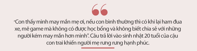Được dự đoán bị mù vĩnh viễn, chàng trai ở TP. HCM vẫn xuất sắc nhận học bổng toàn phần trường quốc tế, đằng sau là sự đồng hành không mệt mỏi của người mẹ ung thư - Ảnh 5. Được dự đoán bị mù vĩnh viễn, chàng trai ở TP. HCM vẫn xuất sắc nhận học bổng toàn phần trường quốc tế, đằng sau là sự đồng hành không mệt mỏi của người mẹ ung thư - Ảnh 5.